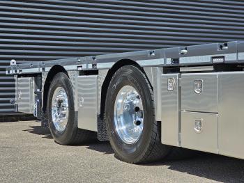 R590 - 8x2 WIDE SPREAD / HMF 95 tm - JIB - LIER / NIEUW!